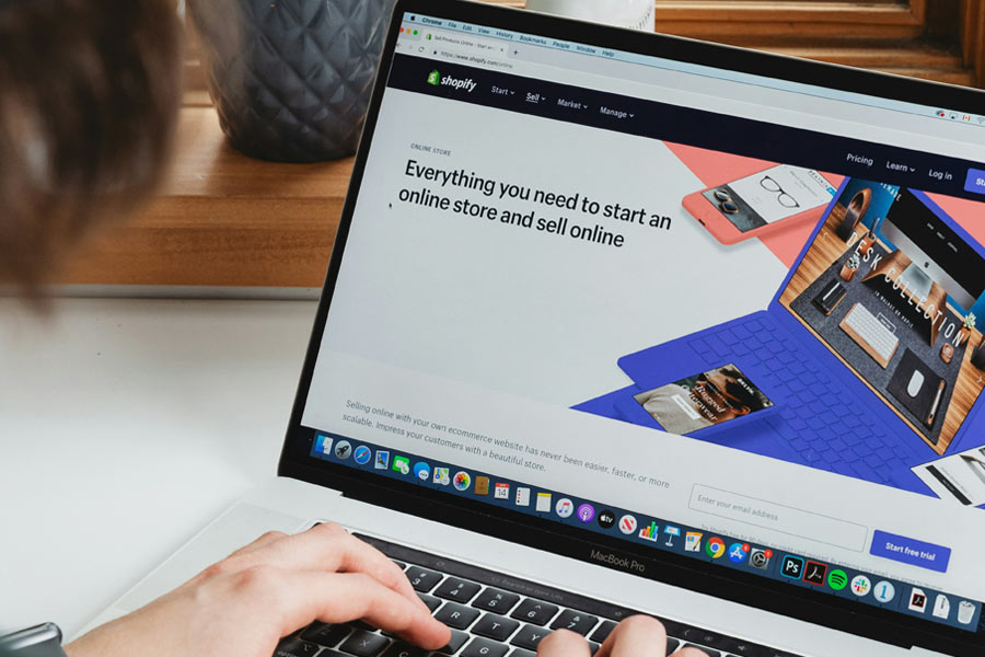 AI in Supply Chain Optimization – Shopify’s AI-Powered Demand Planning